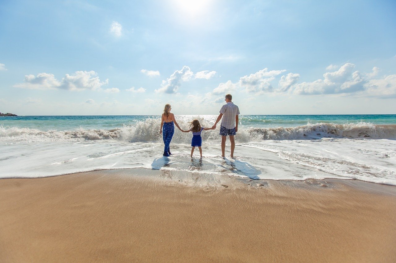 Photo of Family at Beach - Life Insurance - Team Barfield - Florida
